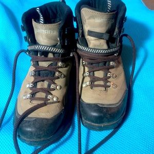 SHIMANO athletic cycling ankle high hike boots XM 900 Sz 42